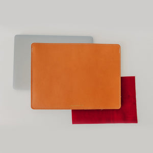 Camel Leather Laptop Sleeve in Red for Apple Mac 13" | Freshwater